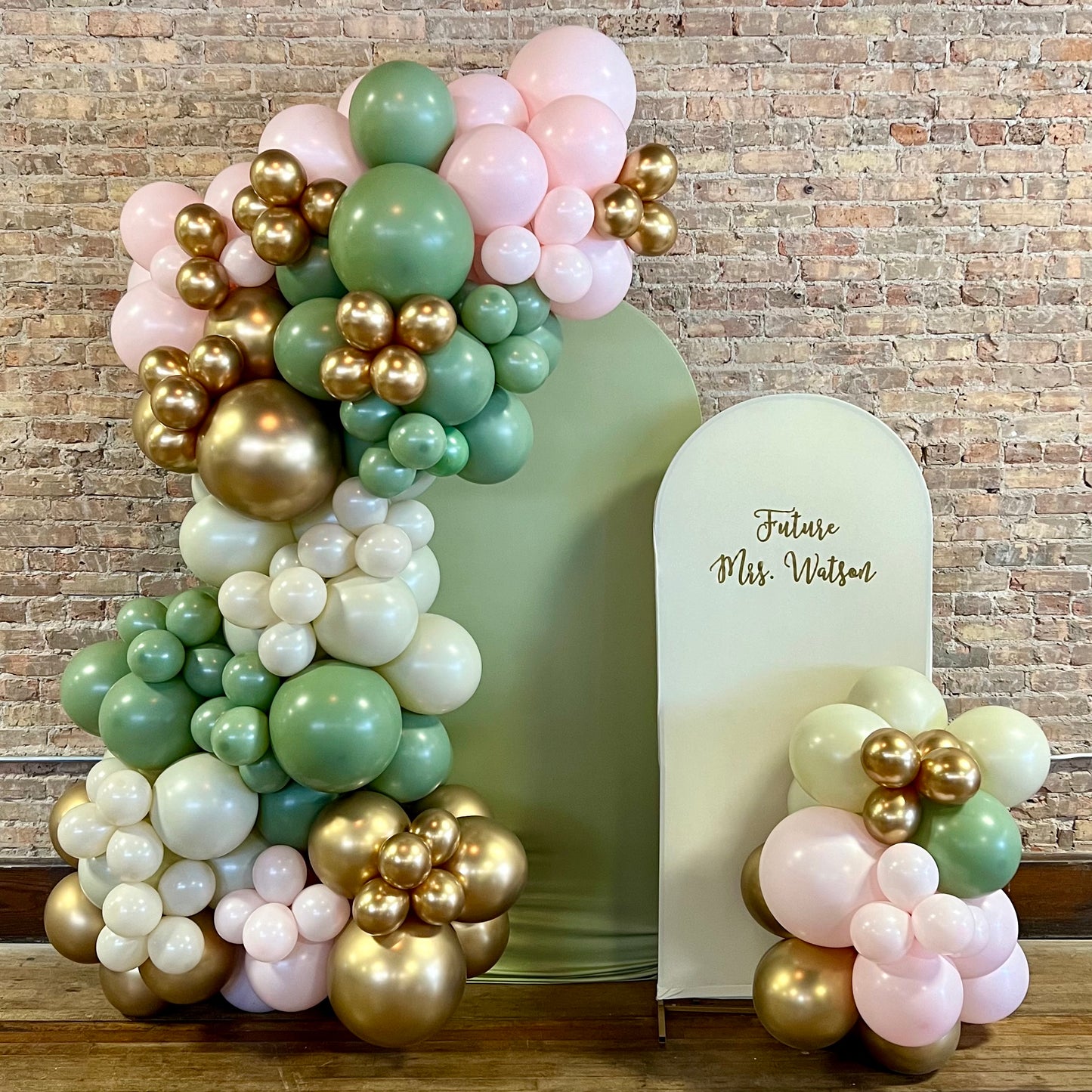 Medium Balloon Garland