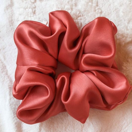 Jumbo Silk Scrunchie